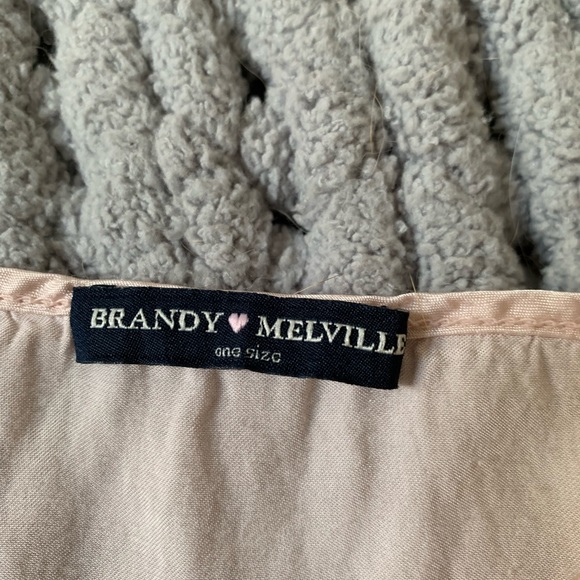 Brandy Melville One Size Tank Top - Picture 2 of 2
